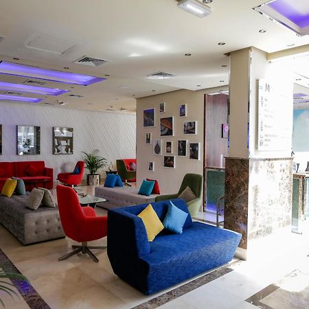 Mena Aparthotel Albarsha At The Mall Dubái Exterior foto
